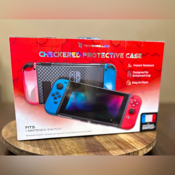 Checkered Protective Case For Nintendo Switch - Picture 2 of 6